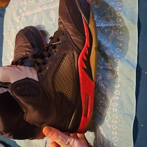 Jordan retro 5 Chicago bull addition. - Picture 3 of 3